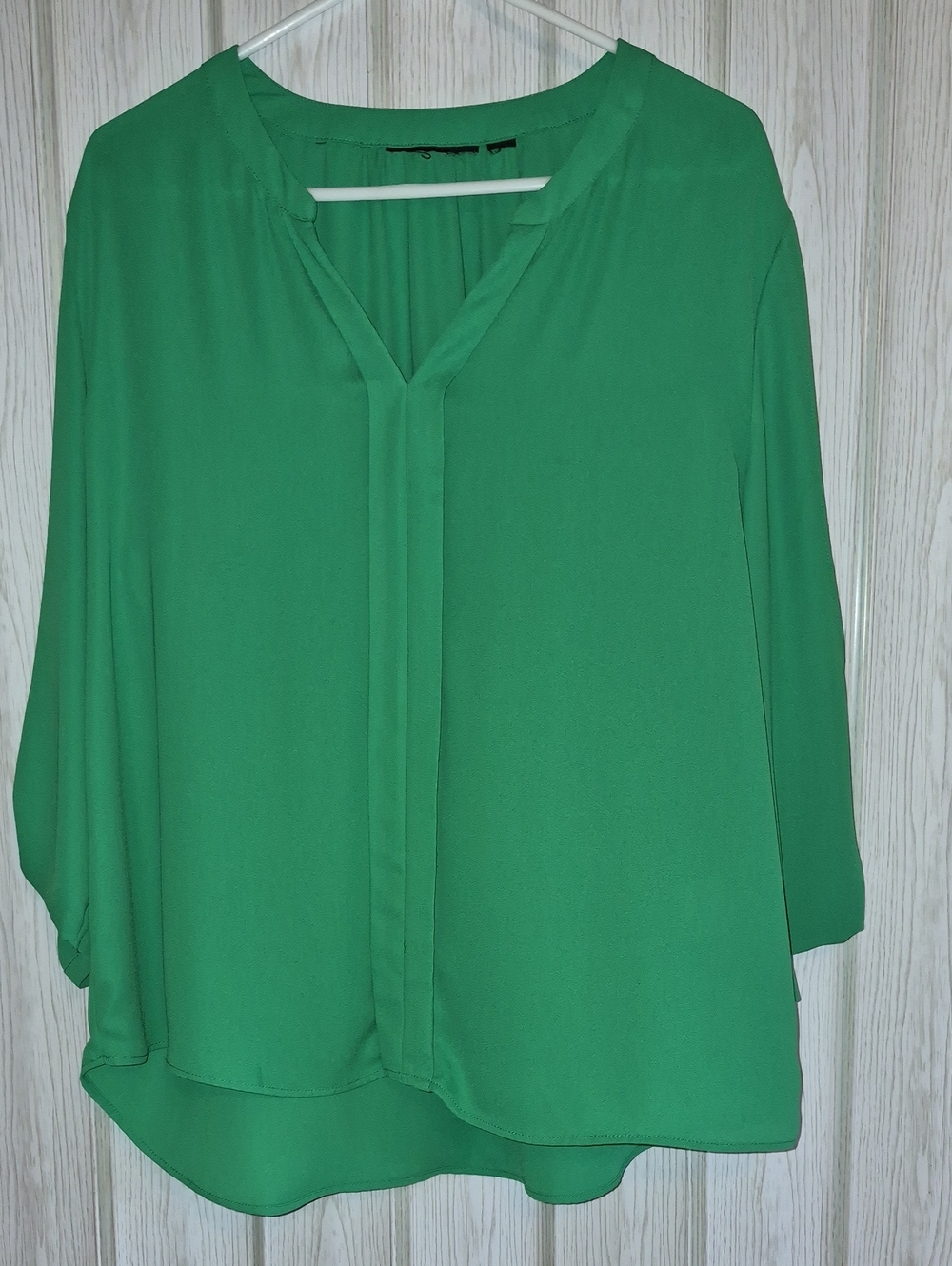New York & Company Emerald Green V-Neck Blouse